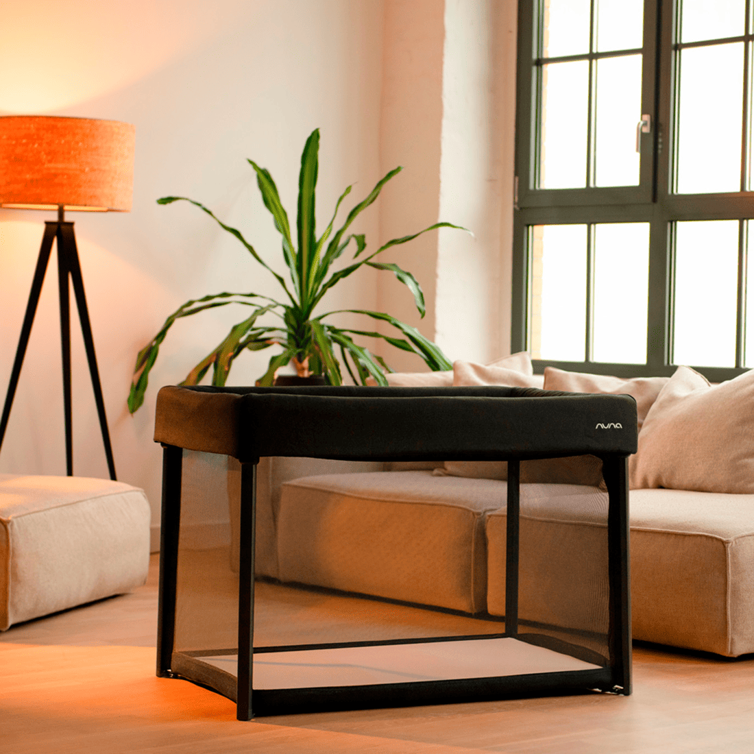 Cuna Corral Portátil Paal Negro - Nuna