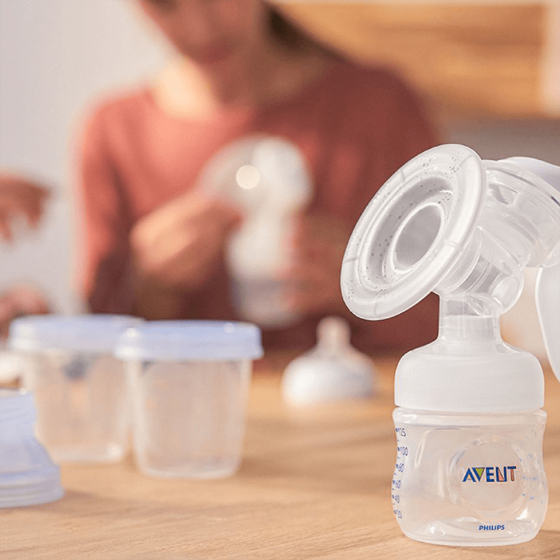 Extractor de Leche Manual con Vasos Recolectores Via - Avent