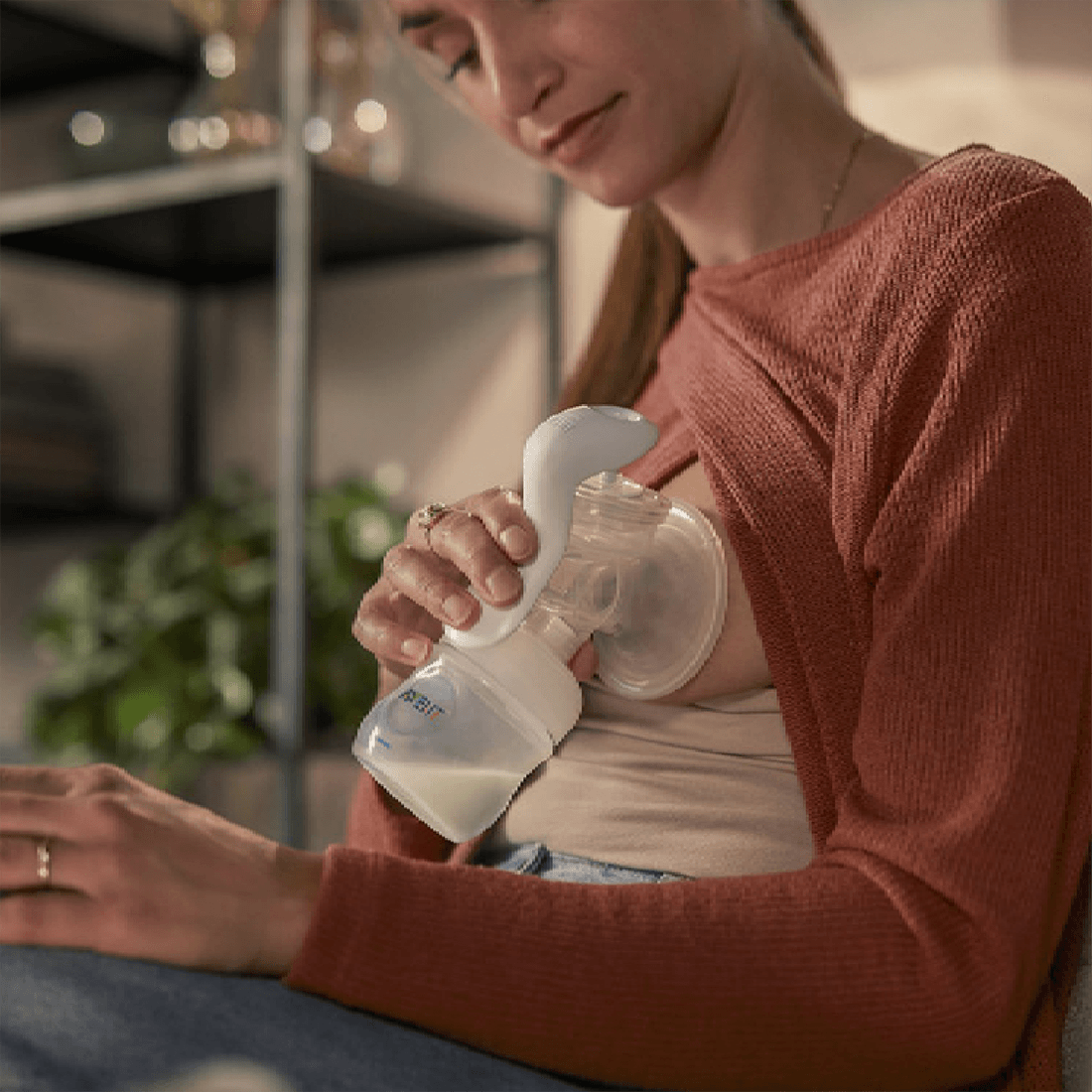 Extractor de Leche Manual Sencillo 2 Almohadillas - Avent