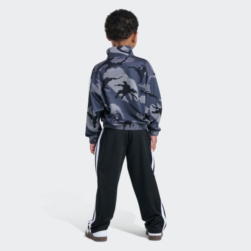 Conjunto adidas Camo Sweatsuit para Niños KL6774