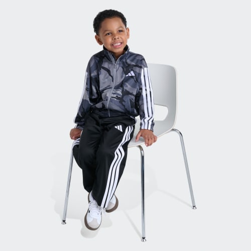 Conjunto adidas Camo Sweatsuit para Niños KL6774