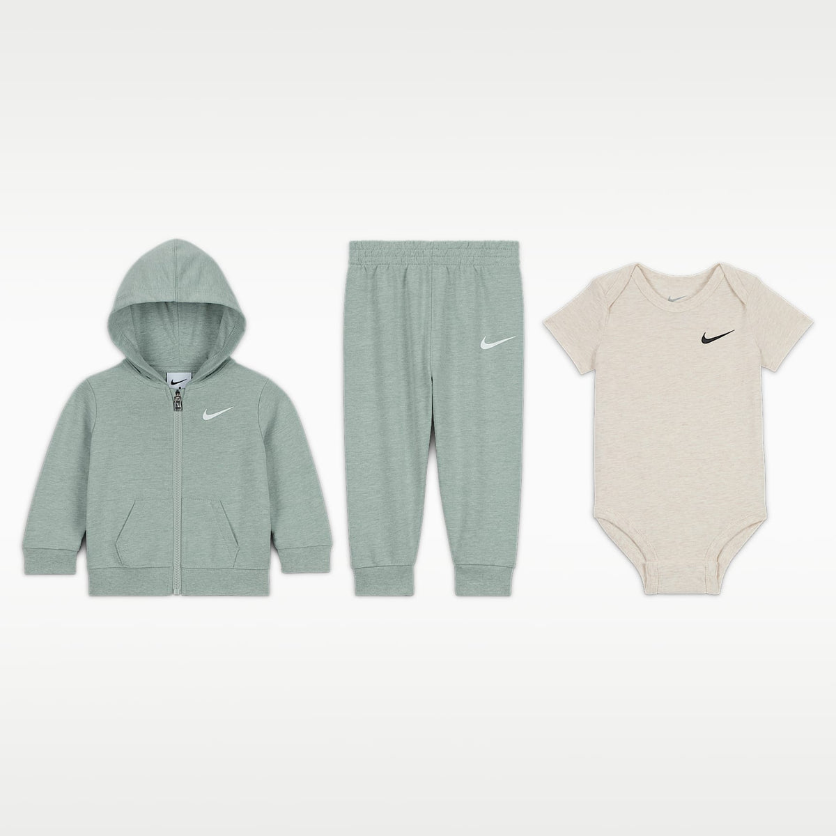 Conjunto de 3 piezas Nike con body y pants para bebé (de 0 a 6 meses) – Verde mica/Verde mica – vista 1