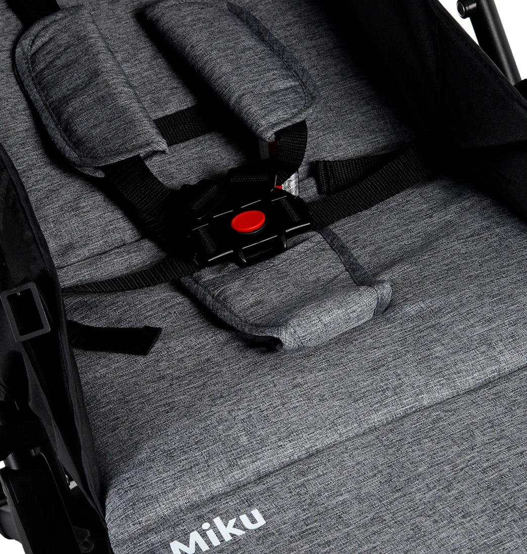 Combo Coche Miku + Porta Bebe