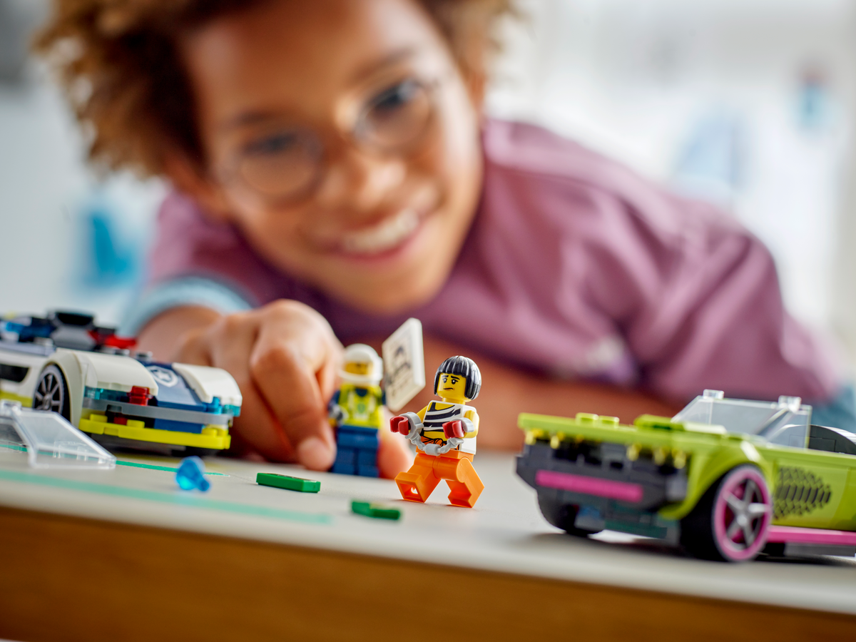 LEGO City Persecución en Auto de Policía y Deportivo 60415
