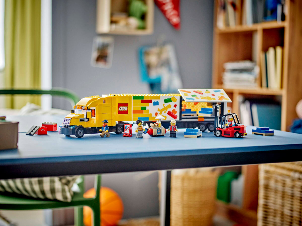 LEGO City Camión de Reparto Amarillo 60440