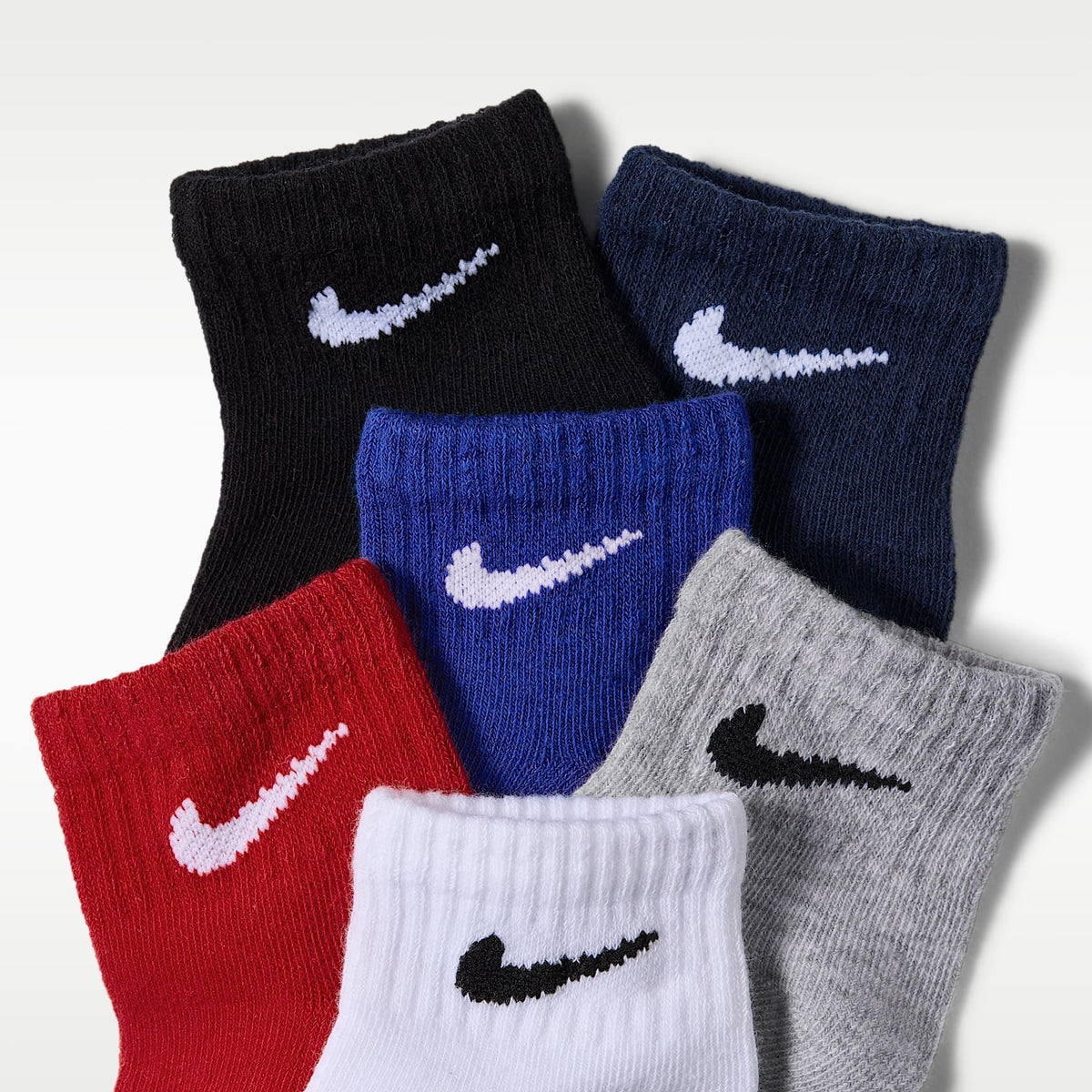 Calcetines antideslizantes Core Swoosh para bebé (6 pares) Nike – Azul marino medianoche – vista 2