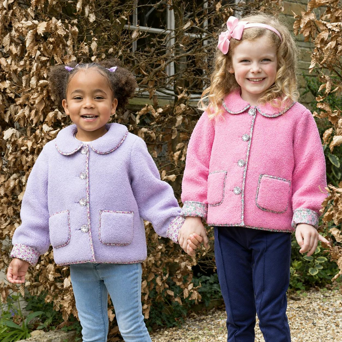 Chaqueta Rachel Riley Shearling con Borde Floral para Niña