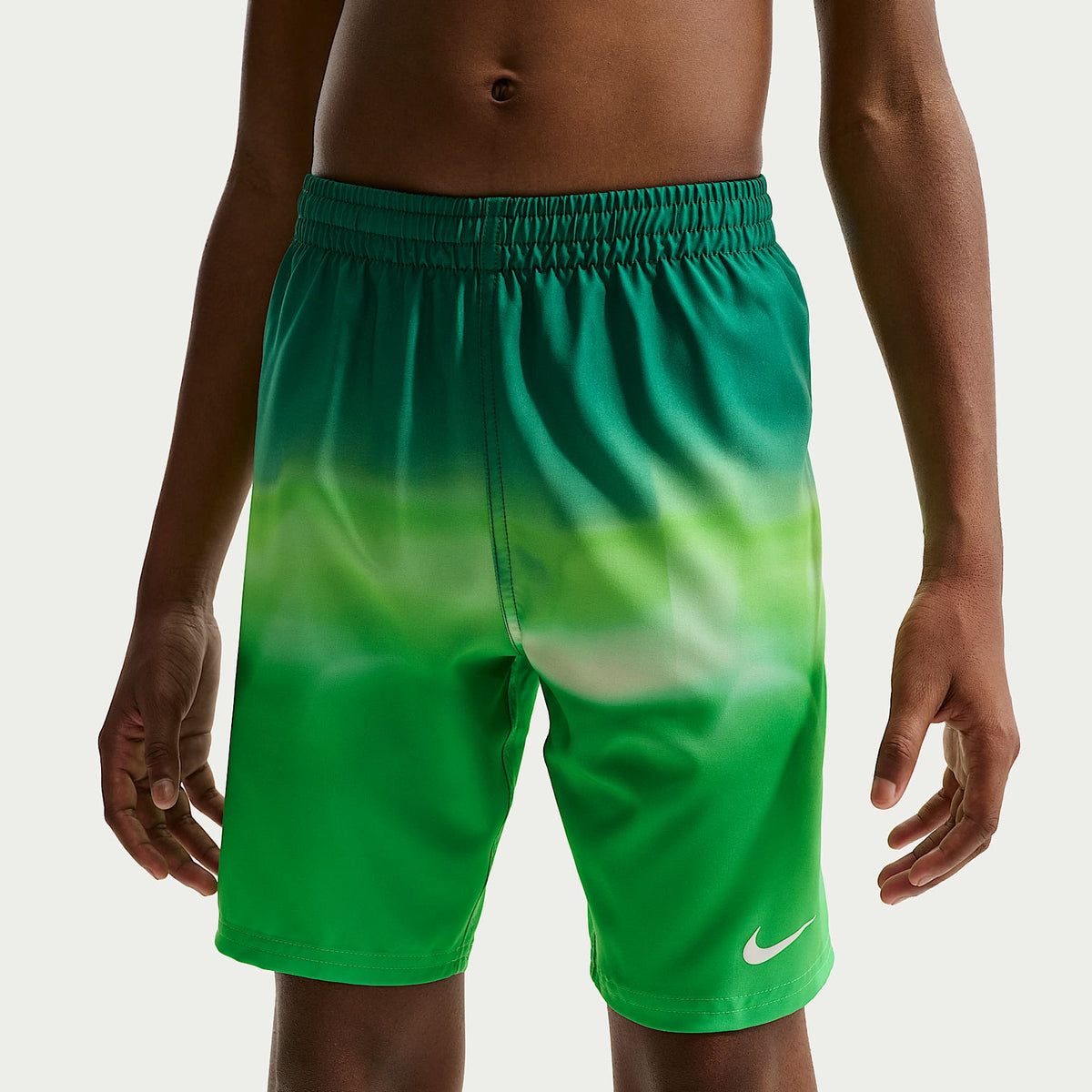 Shorts de playa o alberca con forro de ropa interior de 18 cm para niño talla grande Nike Swim Breaker – Malaquita – vista 2