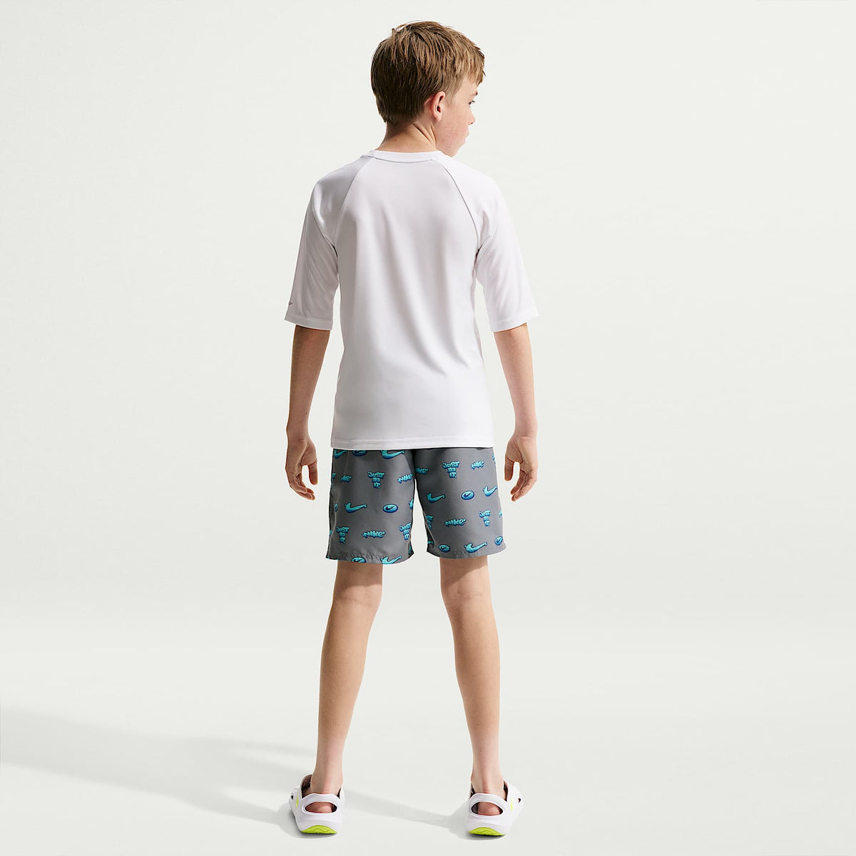 Shorts de playa o alberca con forro de ropa interior de 18 cm para niño talla grande Nike Swim Breaker – Turquesa desteñido – vista 5