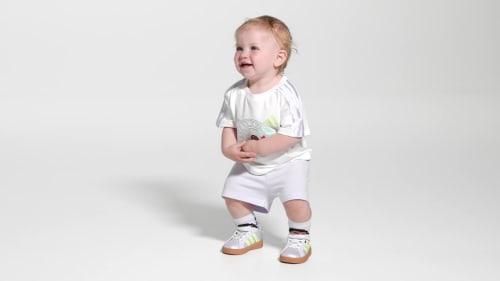 Tenis adidas Disney Grand Court 3.0 para Bebés y Niños Pequeños