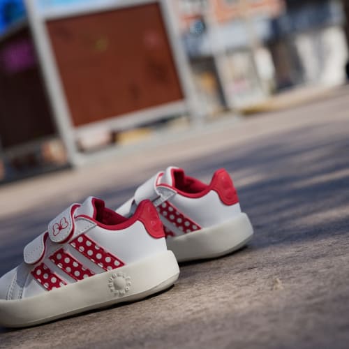 Tenis adidas Disney Minnie Mouse Grand Court para Bebés y Niños Pequeños KI9528
