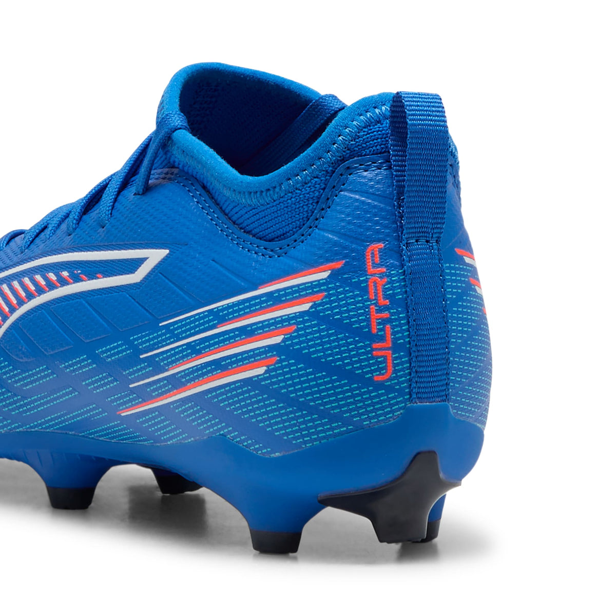 3 Colores, Tacos de futbol juveniles ULTRA 6 MATCH FG/AG – Ultra Blue-PUMA White-Glowing Red – vista 3