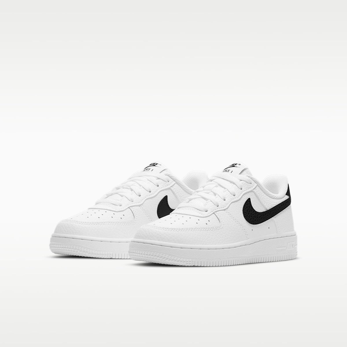 Nike Air Force 1 – Blanco/Negro – vista 5