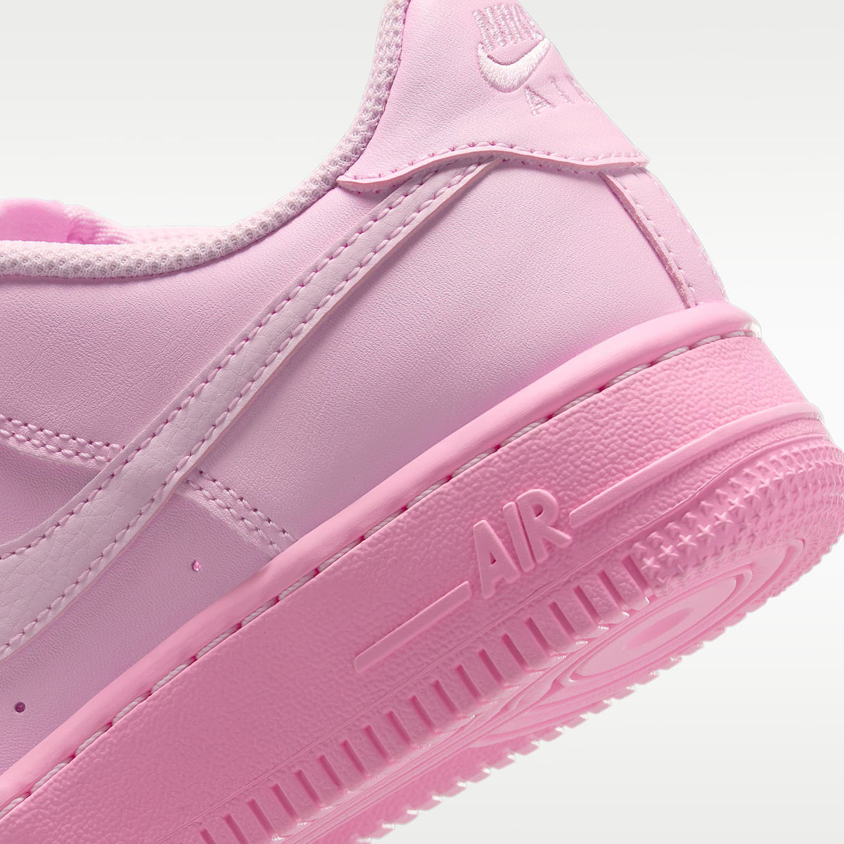 Nike Air Force 1 – Espuma rosa/Rosa amanecer/Espuma rosa – vista 8
