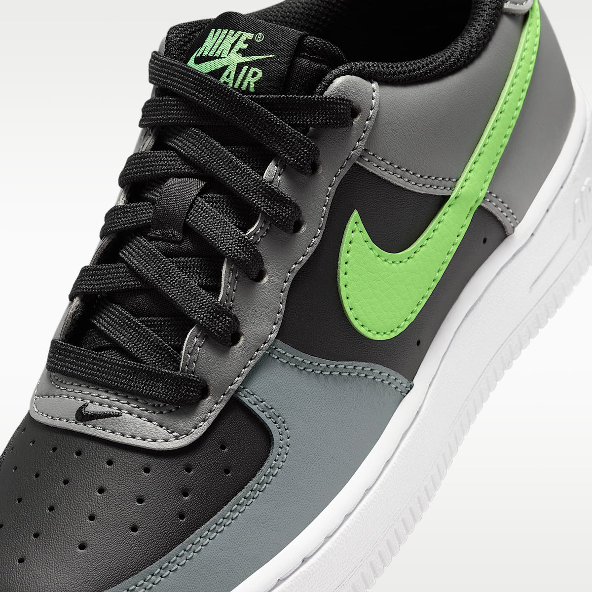 Nike Air Force 1 – Negro/Gris humo/Blanco/Avalancha lima – vista 7