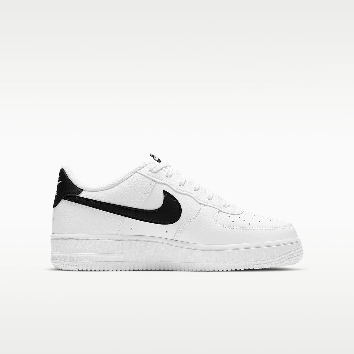 Nike Air Force 1 – Blanco/Negro – vista 3
