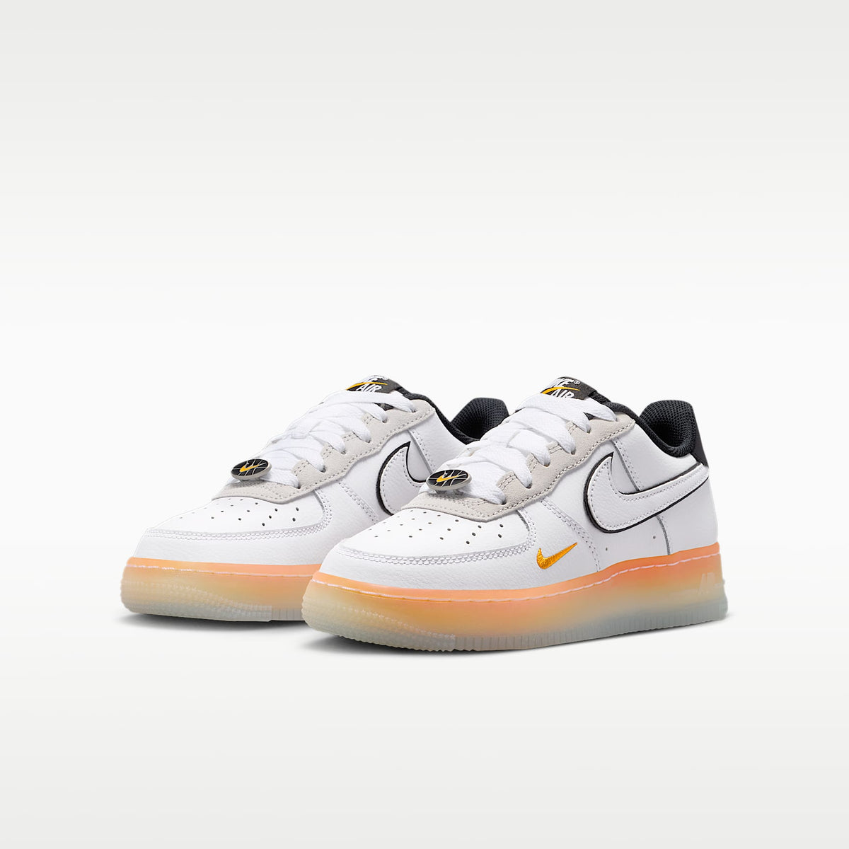 Nike Air Force 1 – Blanco/Negro/Piel de naranja/Blanco – vista 5