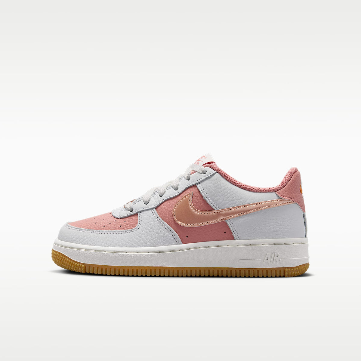 Nike Air Force 1 – Rosa óxido/Blanco cumbre/Vela/Bronce rojo metálico – vista 1