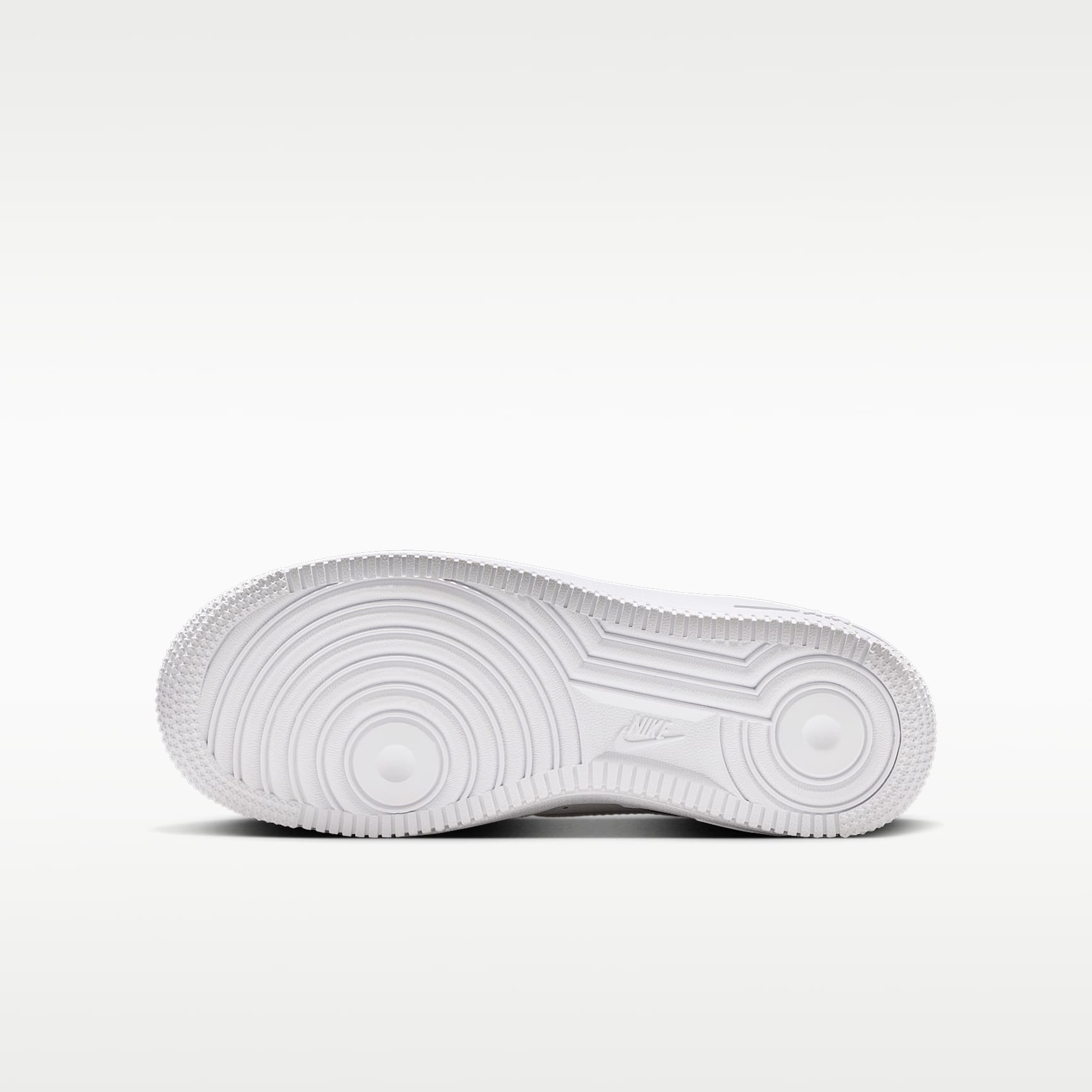 Nike Air Force 1 Essential+ – Blanco cumbre/Tinte platino/Blanco/Gris vasto – vista 2