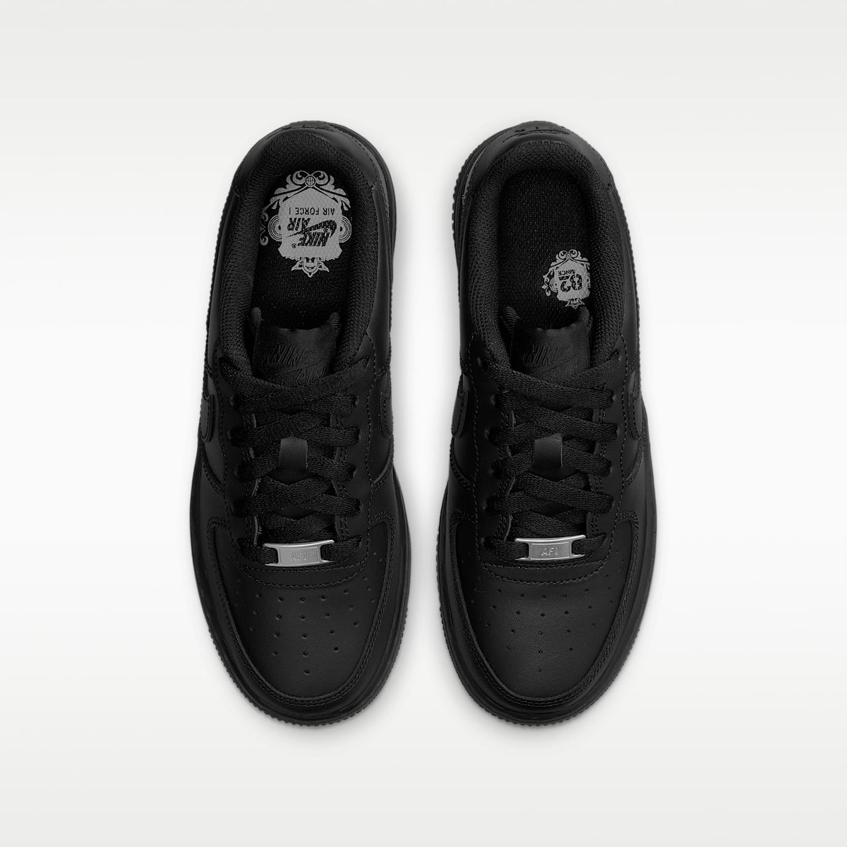 Nike Air Force 1 LE – Negro/Negro – vista 4