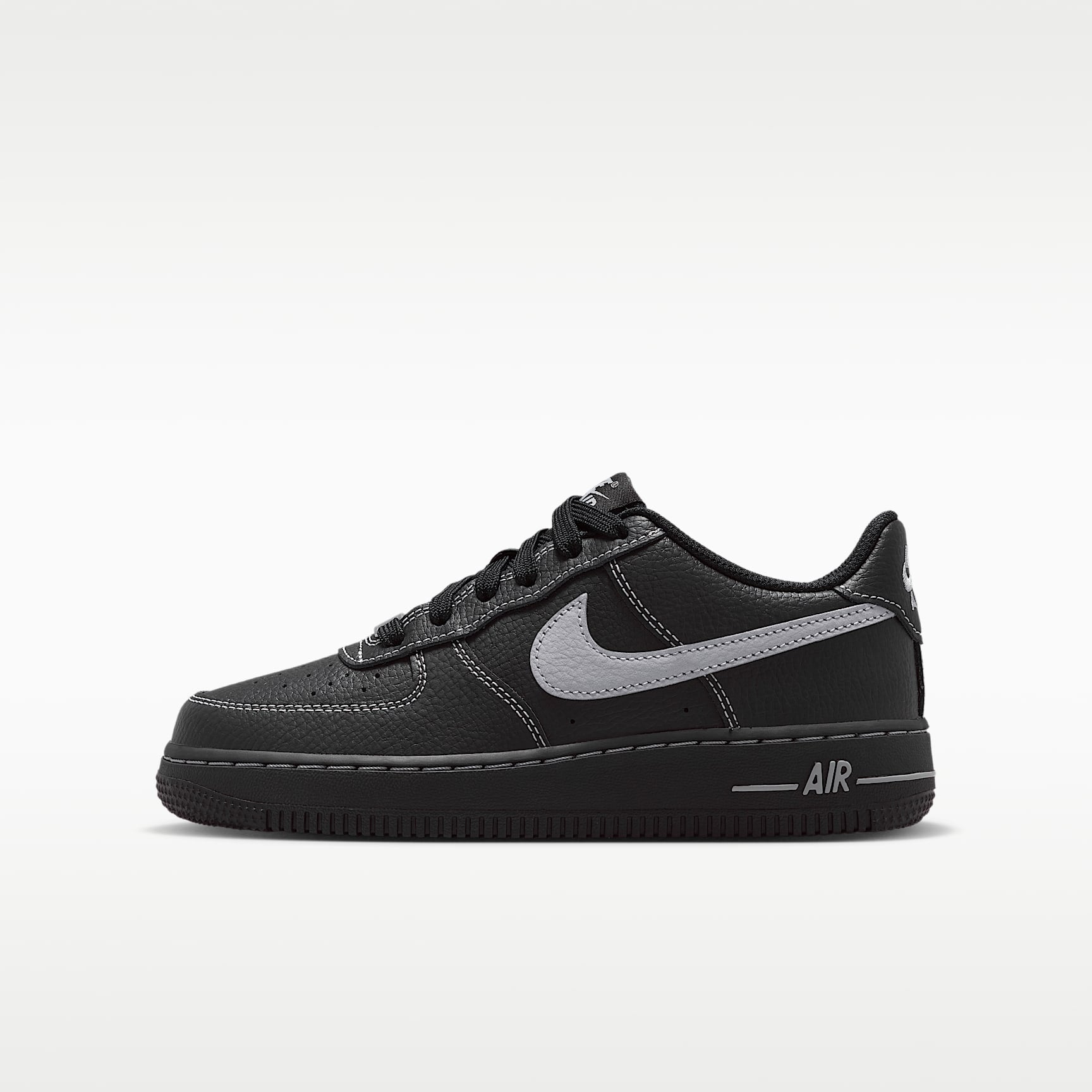 Nike Air Force 1 LV8 – Negro/Negro/Negro/Gris lobo – vista 1