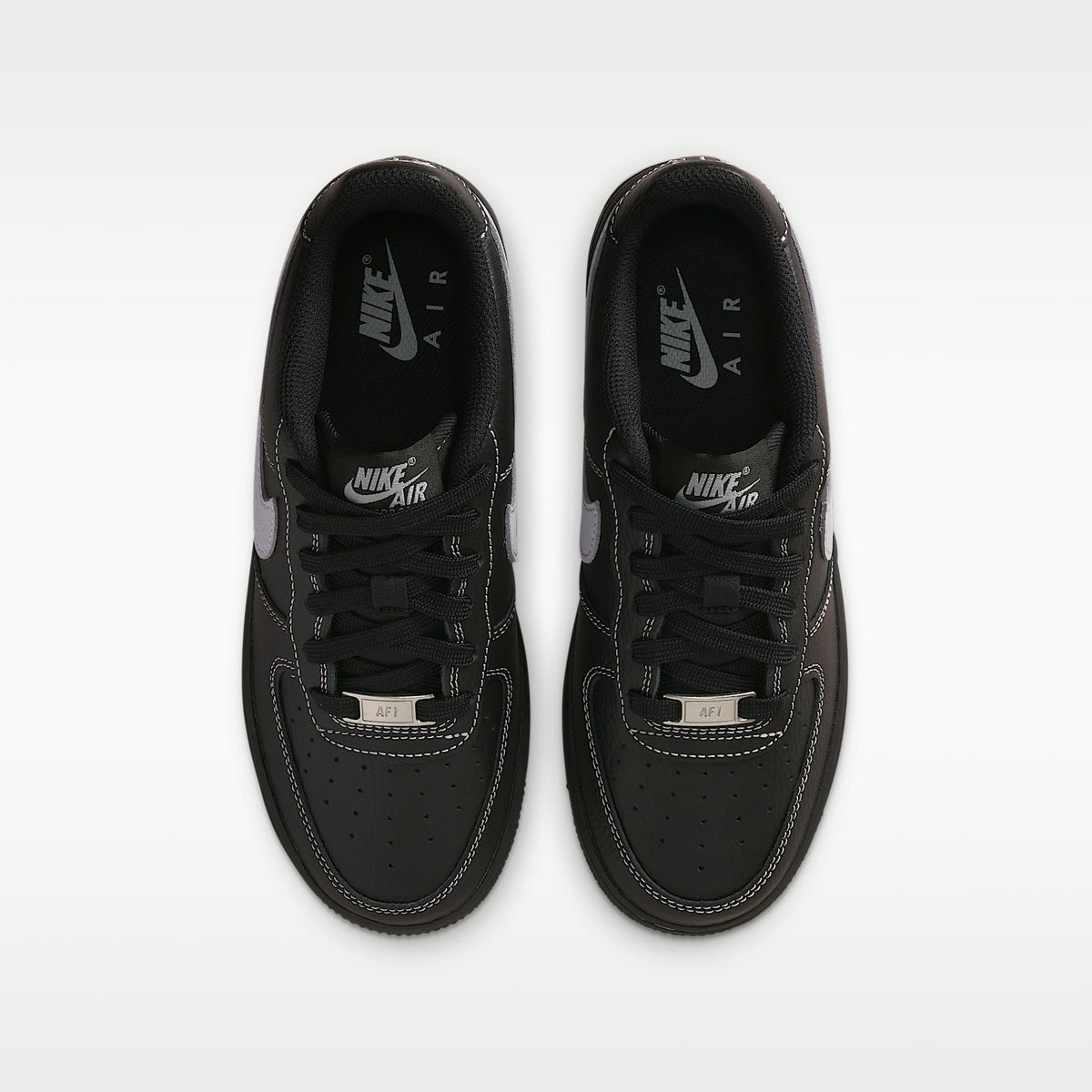 Nike Air Force 1 LV8 – Negro/Negro/Negro/Gris lobo – vista 4