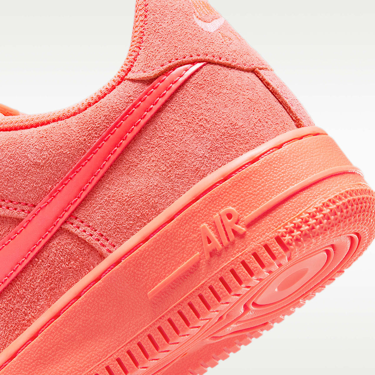 Nike Air Force 1 Suede – Lava cálido/Lava cálido/Lava cálido – vista 8