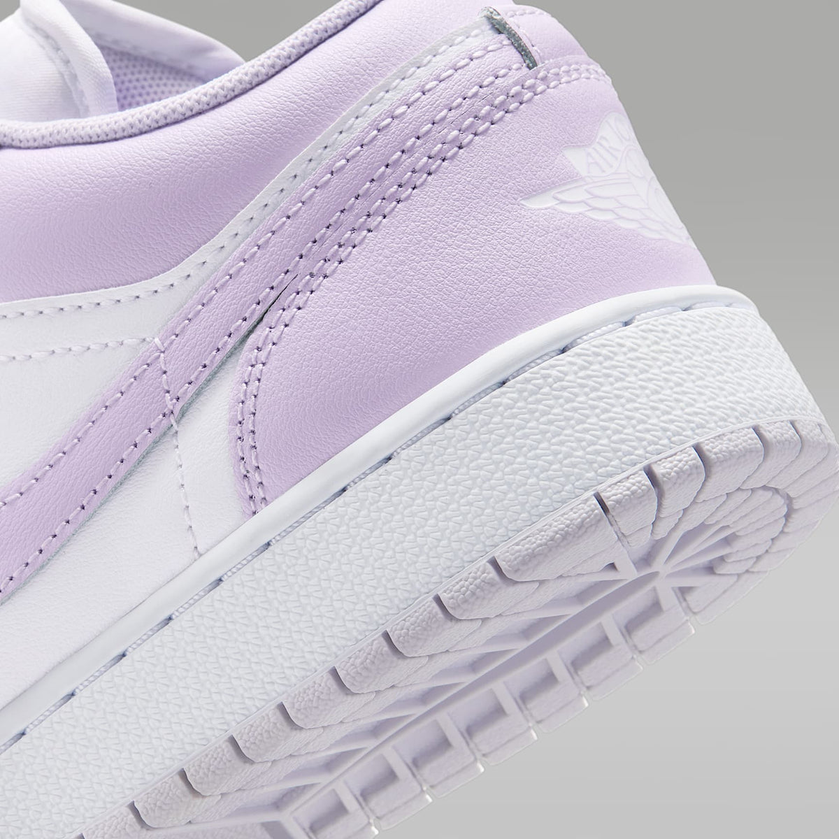 Air Jordan 1 Low – Uva ligero/Bruma violeta/Blanco – vista 8