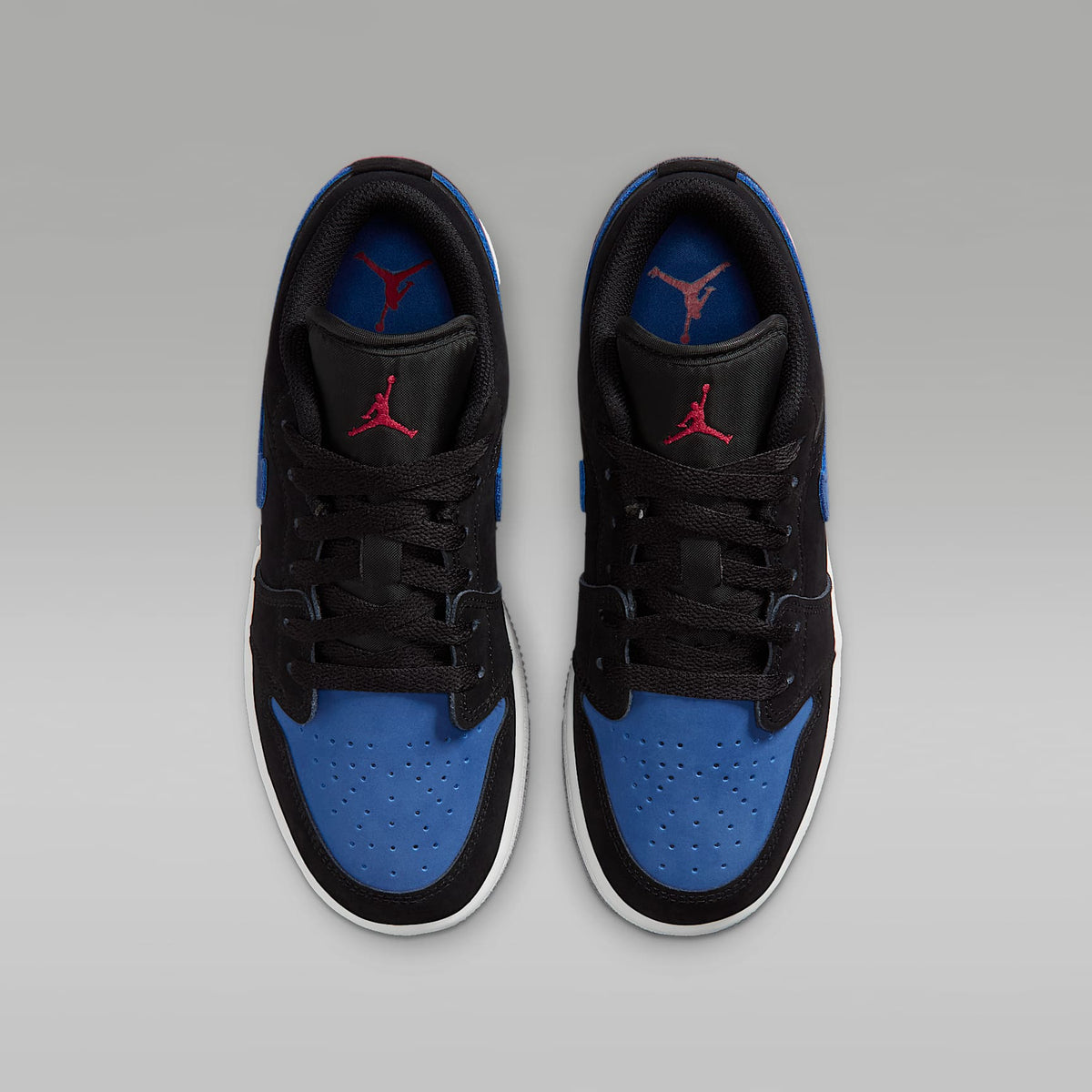 Air Jordan 1 Low – Negro/Azul genuino/Rojo universitario/Blanco cumbre – vista 4