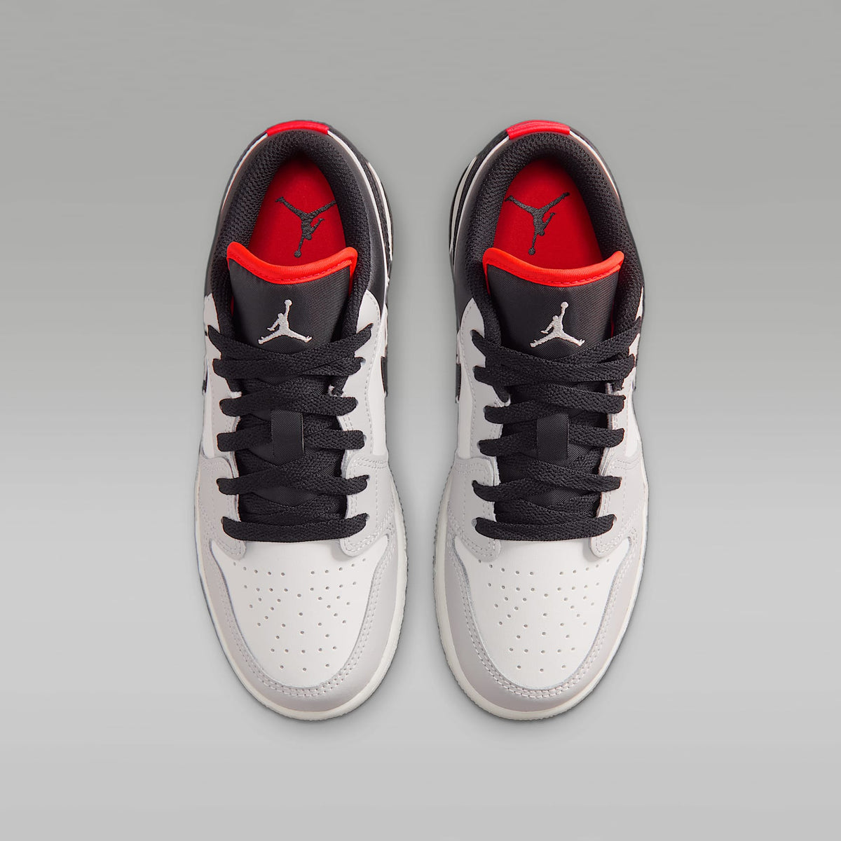 Air Jordan 1 Low – Negro/Blanco cumbre/Infrarrojo 23/Negro – vista 4