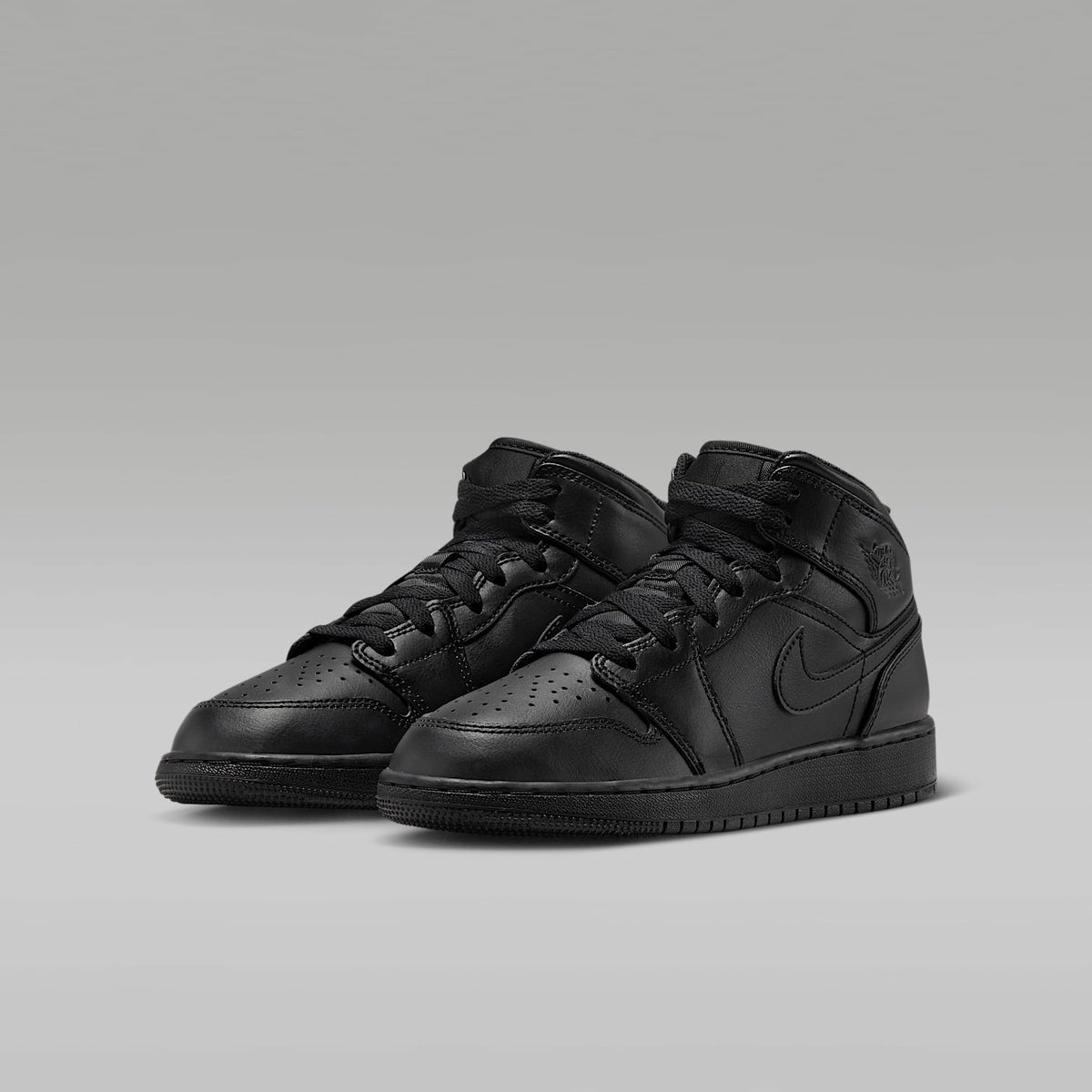 Jordan 1 Mid – Negro/Negro/Negro – vista 5