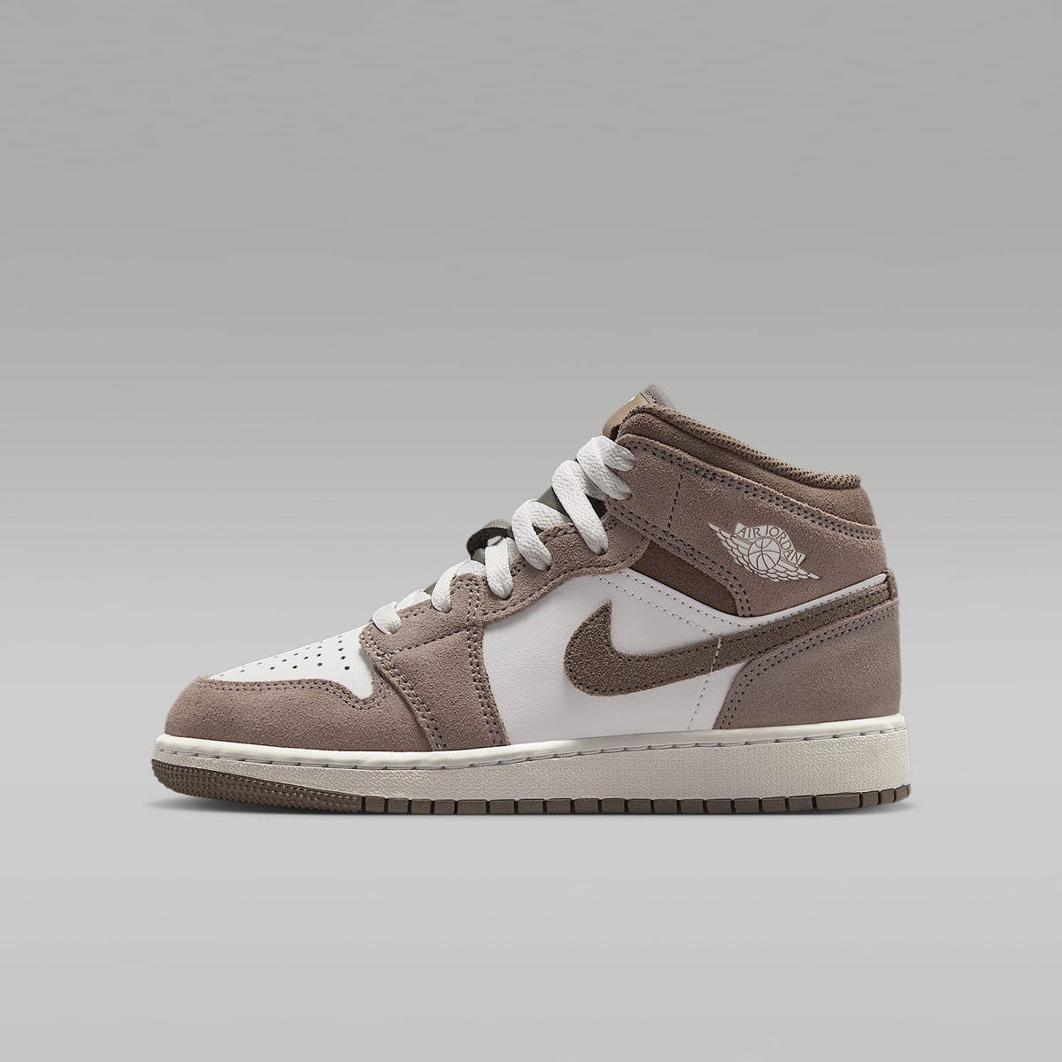 Air Jordan 1 Mid – Piedra enigma/Blanco cumbre/Gris oliva – vista 1