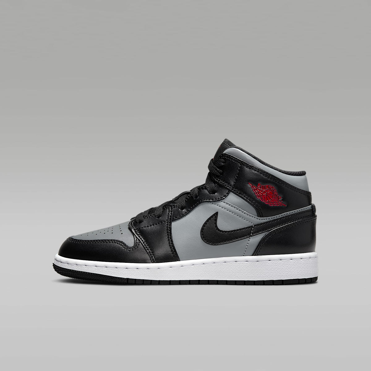 Jordan 1 Mid – Negro/Gris partícula/Blanco/Rojo gimnasio – vista 1
