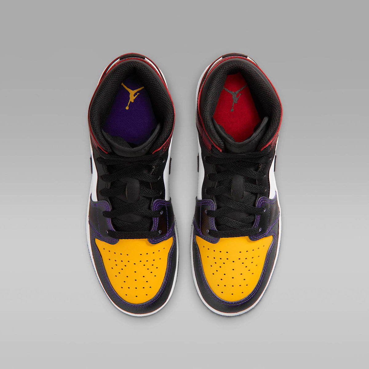 Air Jordan 1 Mid SE – Rojo genuino/Blanco/Morado cancha/Negro – vista 4