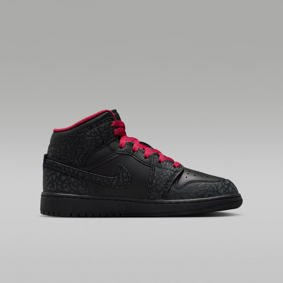 Air Jordan 1 Mid SE – Negro/Negro/Rojo duro – vista 3