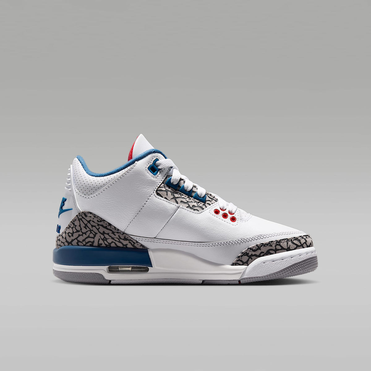 Air Jordan 3 Retro "True Blue" – Blanco/Azul genuino/Gris cemento/Rojo pasión – vista 3