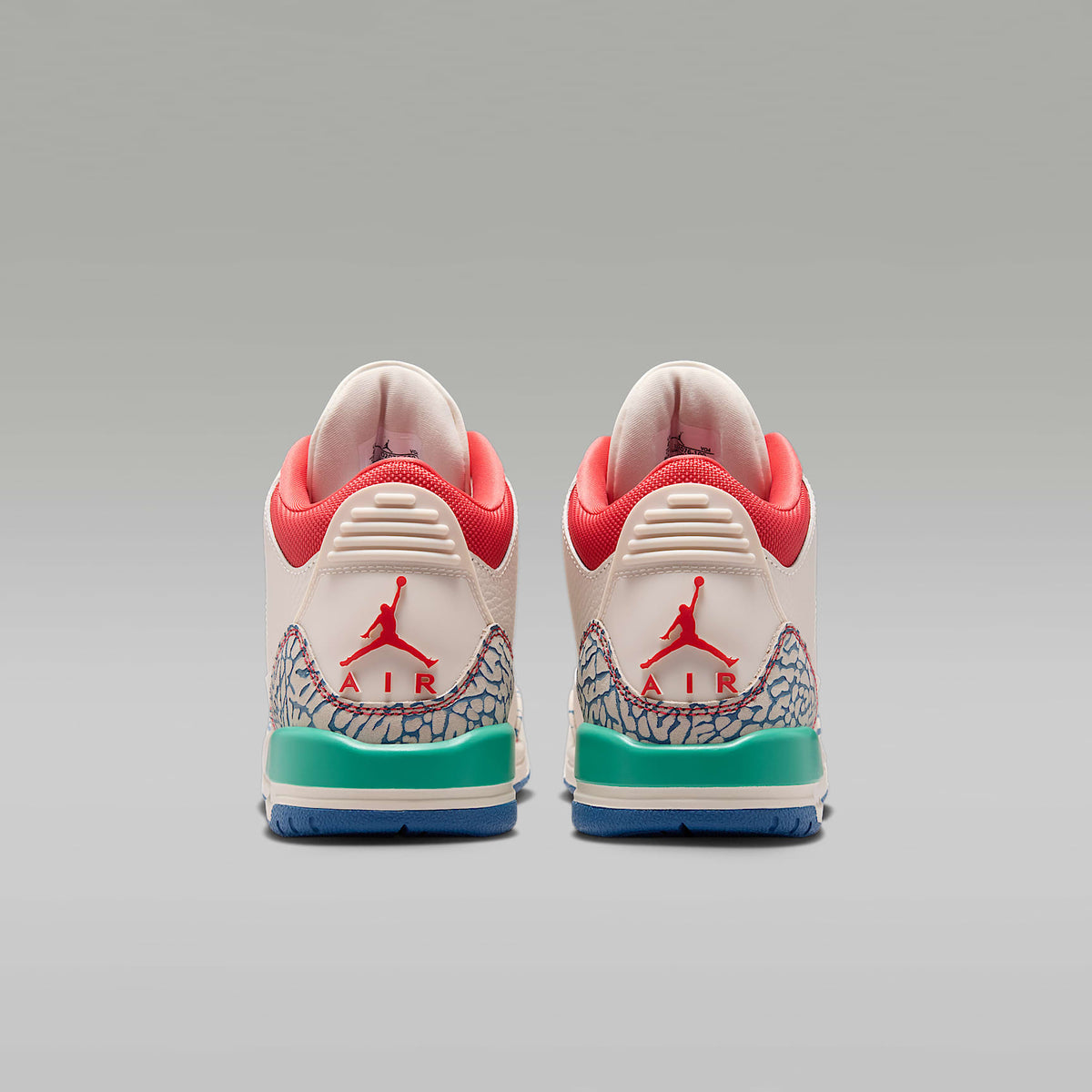 Air Jordan 3 Retro "Play Your Way" – Tiza/Azul genuino/Verde cinético/Rojo pista – vista 6