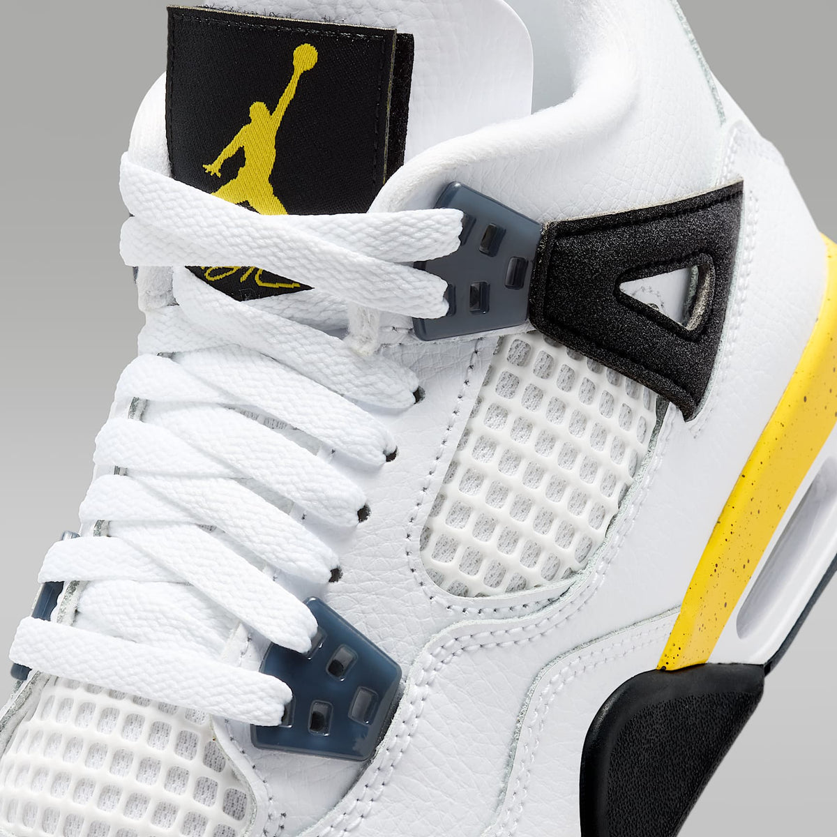 Air Jordan 4 Retro "Tour Yellow" – Blanco/Gris azul oscuro/Negro/Amarillo tour – vista 7