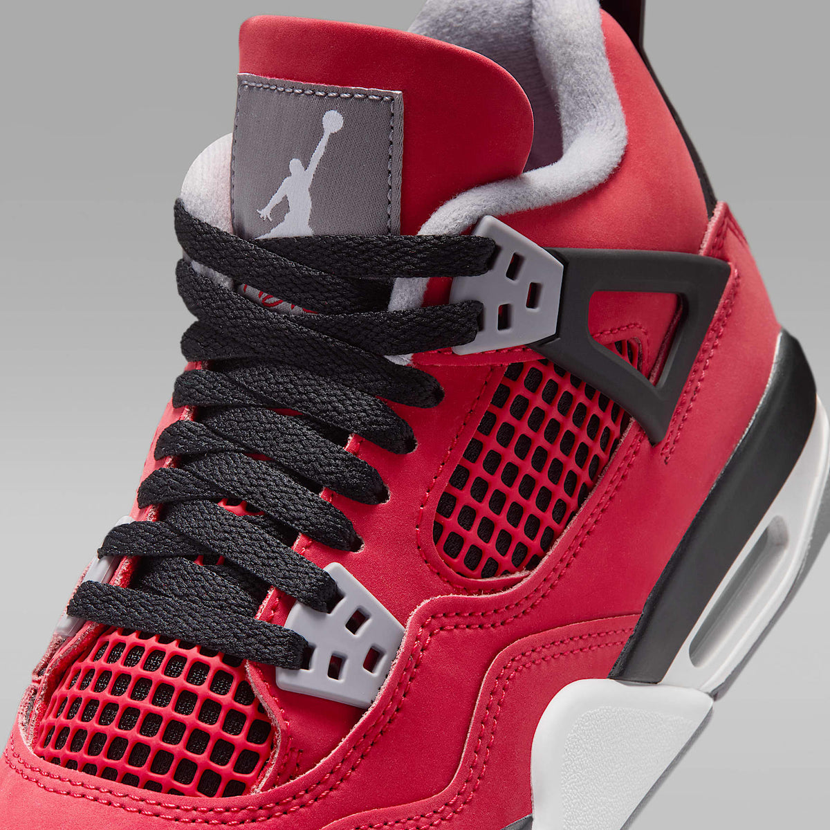 Air Jordan 4 "Toro" – Rojo pasión/Negro/Gris cemento/Blanco – vista 7