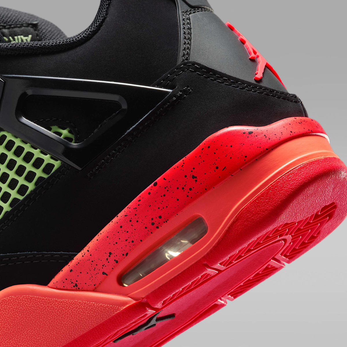Air Jordan 4 Retro – Negro/Mango brillante/Voltio ligero/Infrarrojo 23 – vista 8