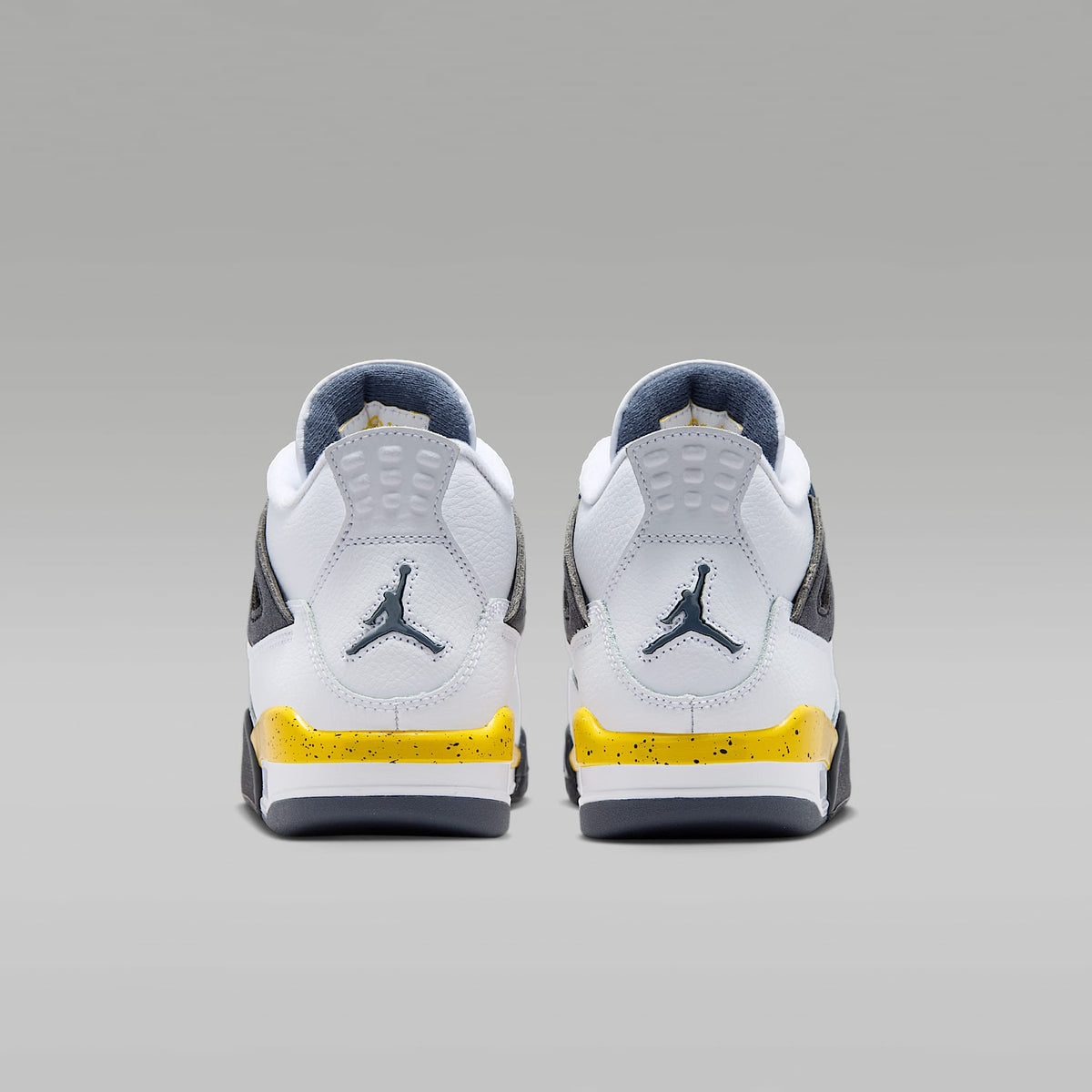 Air Jordan 4 Retro "Tour Yellow" – Blanco/Gris azul oscuro/Negro/Amarillo tour – vista 6