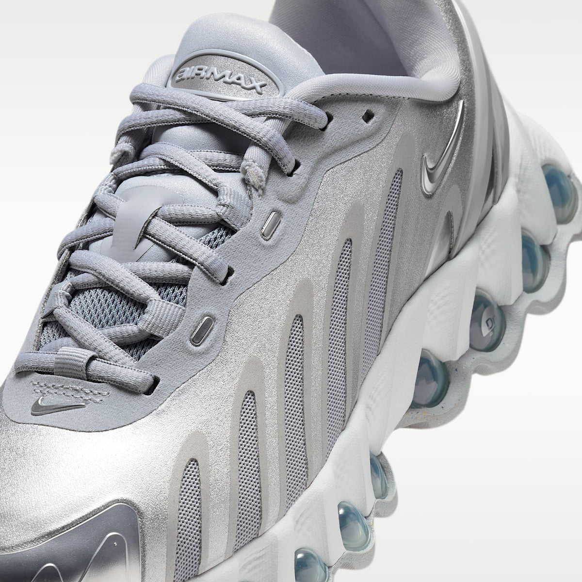 Nike Air Max Dn8 – Gris lobo/Blanco cáscara de huevo/Blanco cáscara de huevo/Plata metalizado – vista 7
