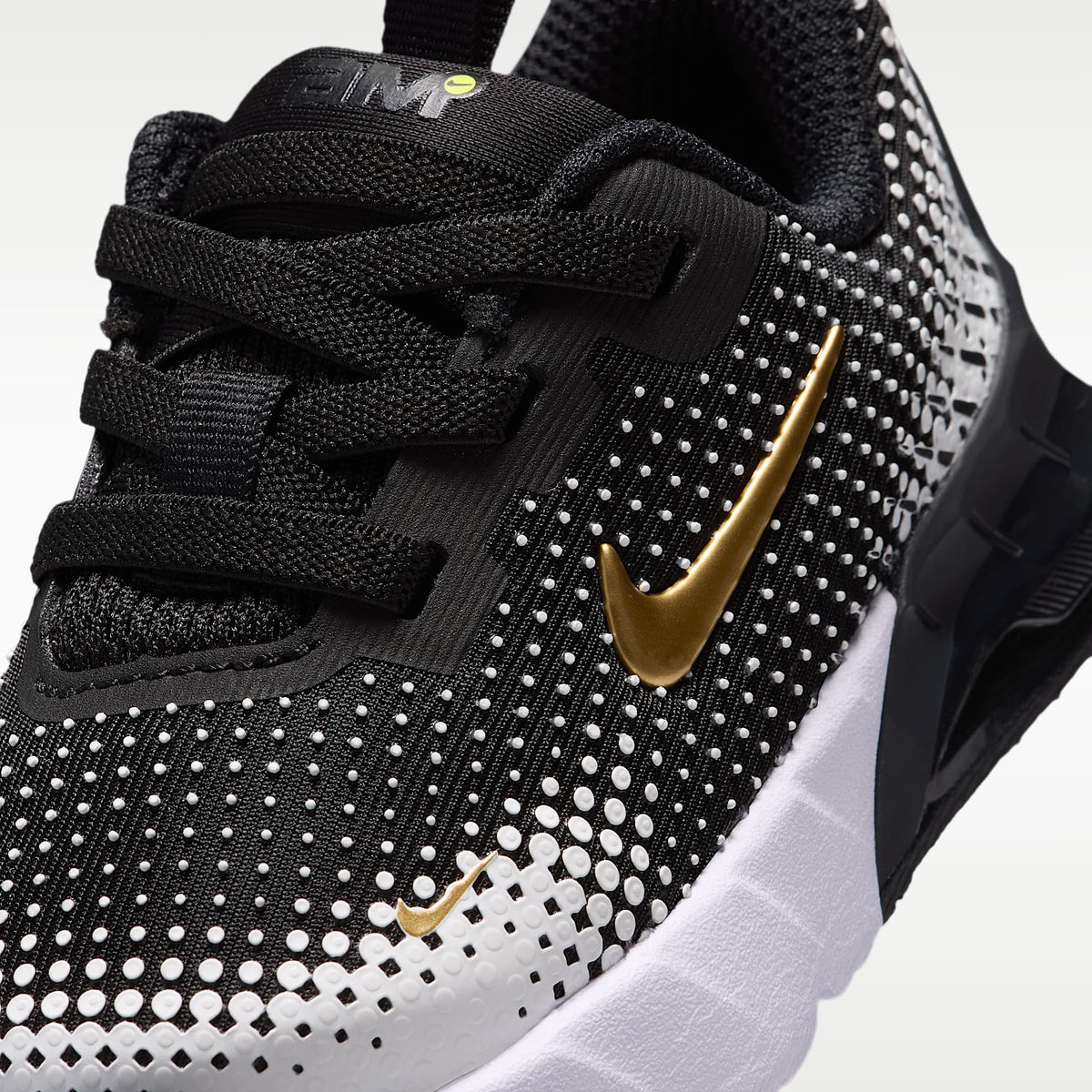 Nike Air Max Phoenix – Negro/Blanco/Oro metalizado – vista 7