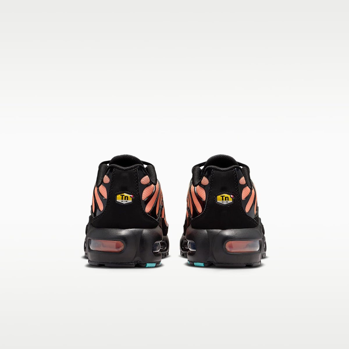 Nike Air Max Plus – Negro/Verde aurora/Naranja pulso/Negro – vista 6