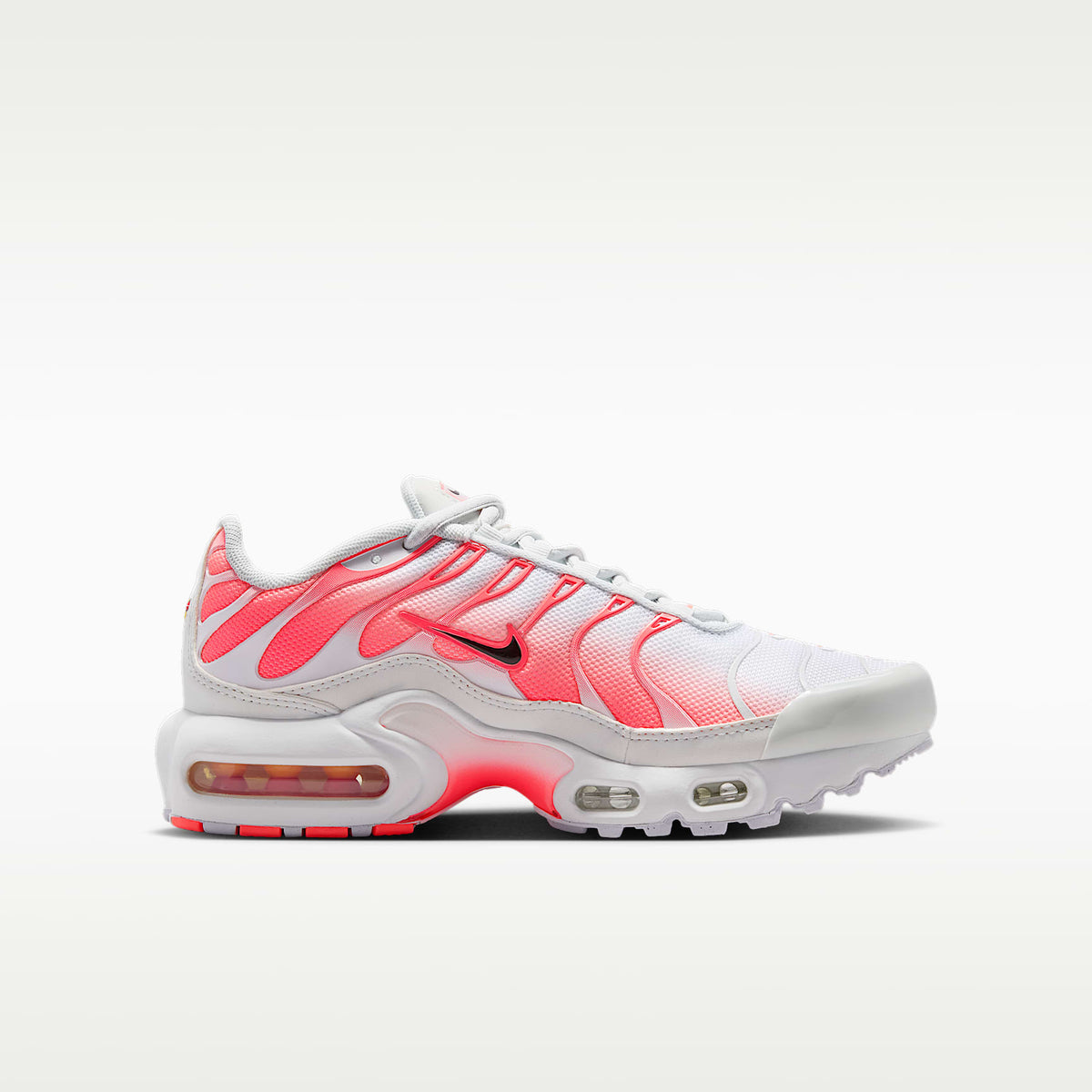 Nike Air Max Plus – Blanco/Blanco cáscara de huevo/Lava cálido/Negro – vista 3