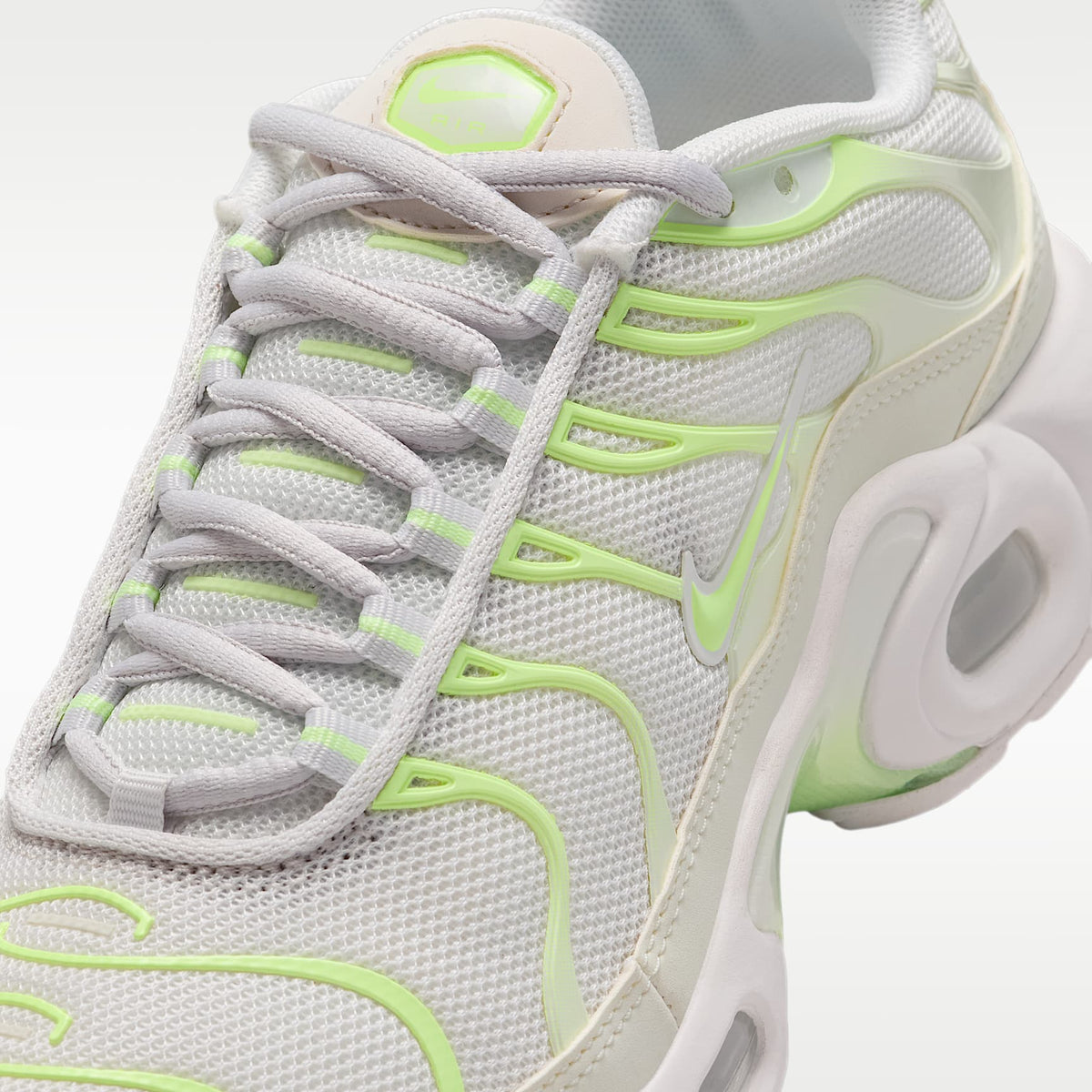 Nike Air Max Plus – Tinte platino/Halo pícea/Voltio ligero – vista 7