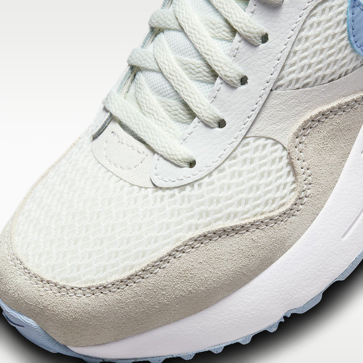 Nike Air Max SYSTM – Blanco cumbre/Blanco/Platino puro/Cobalto felicidad – vista 7
