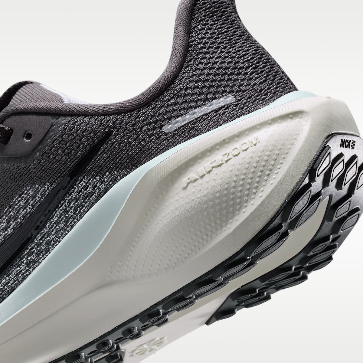 Nike Pegasus 41 – Ceniza medio/Platino puro/Marfil pálido/Negro – vista 8