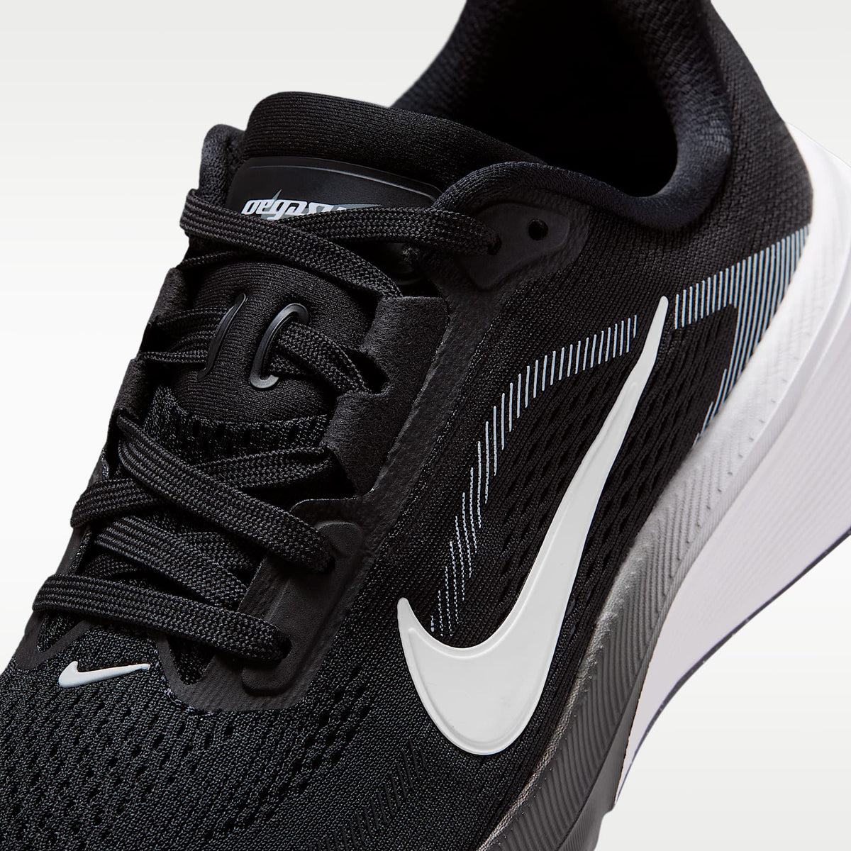 Nike Pegasus 42 – Negro/Polvo fotón/Blanco – vista 7