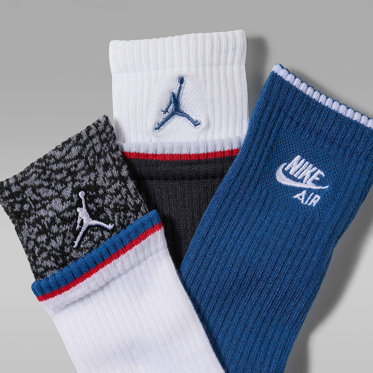 Calcetas retro AJ3 Jordan para niños (3 pares) – Azul genuino – vista 2